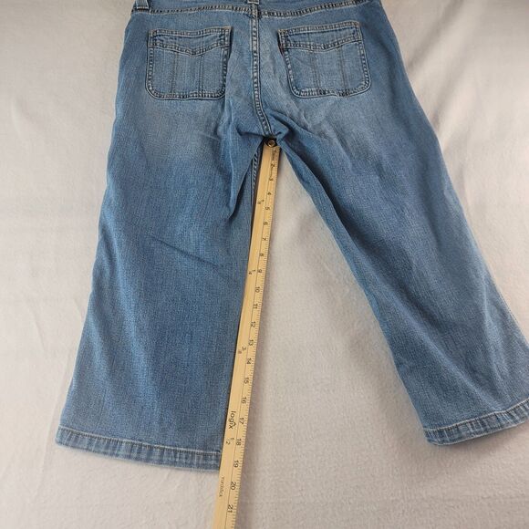 Levi's Jeans Women's Size 10 Blue Mid-Rise Capri Denim Pants - Picture 6 of 6